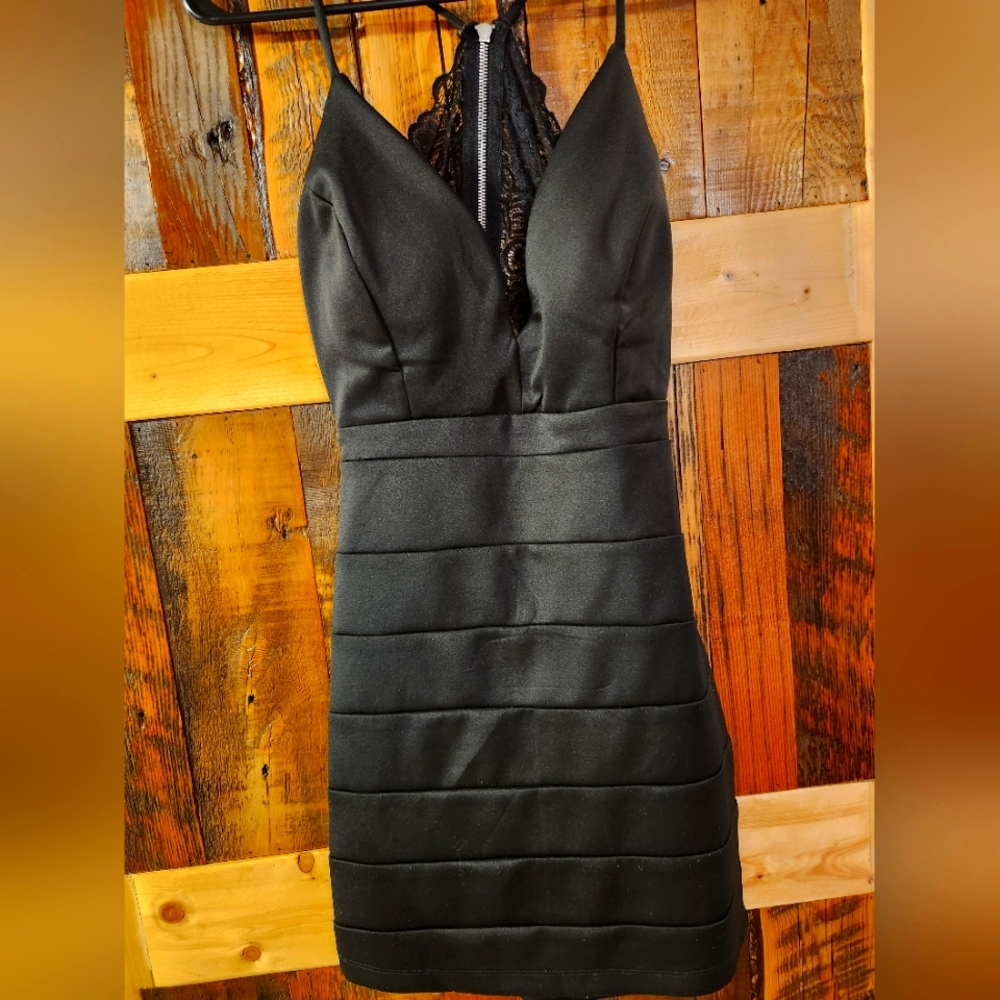 Lil black dress